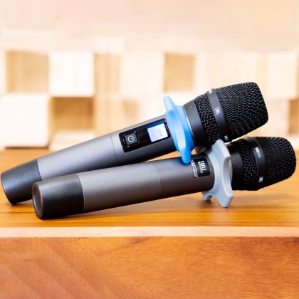 Micro không dây JBL VM200