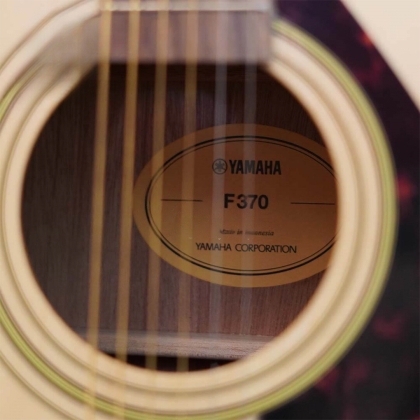 Đàn Acoustic Guitar YAMAHA F370