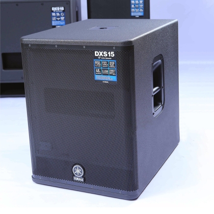 Loa Sub có công suất Yamaha DXS15
